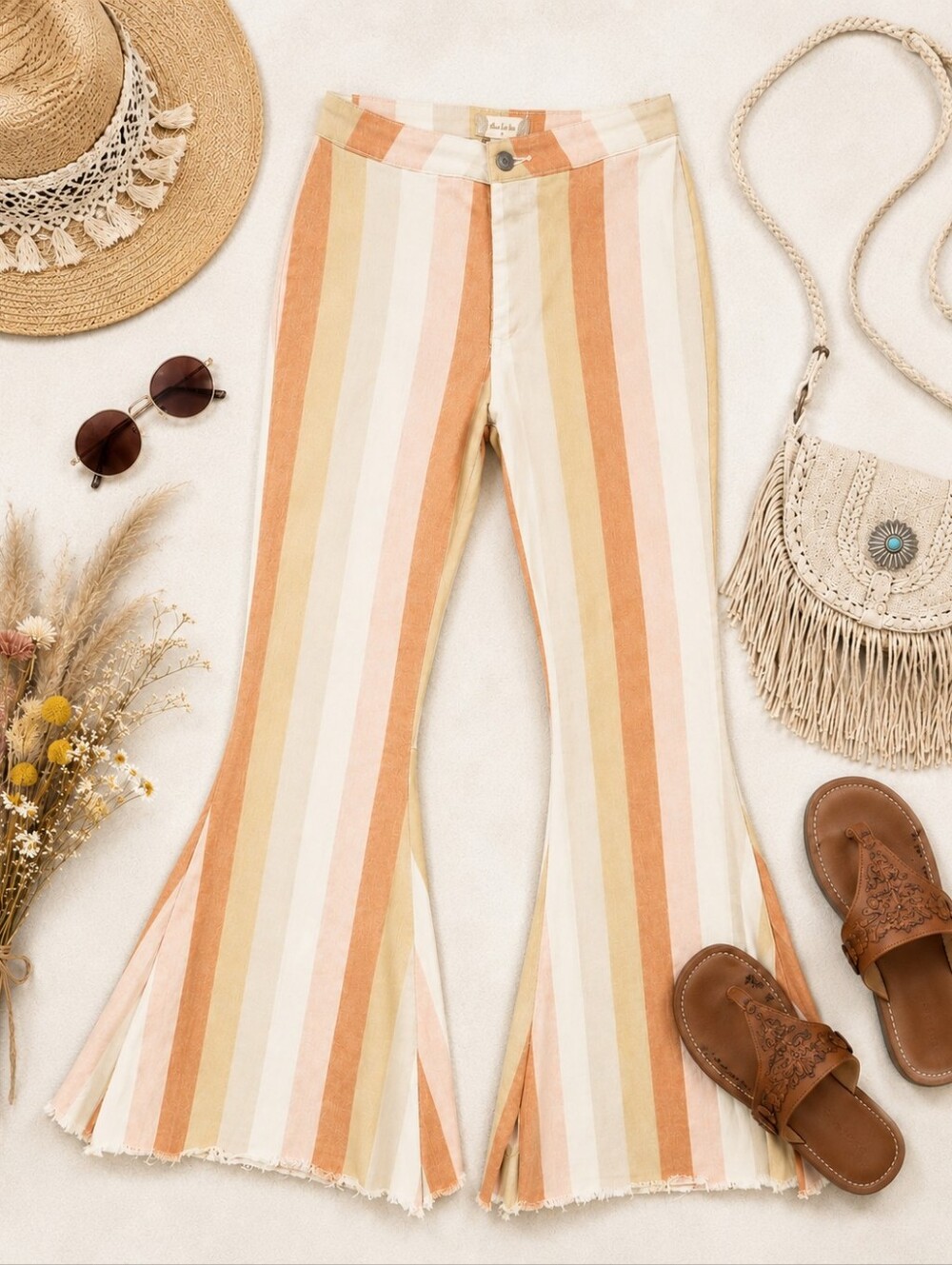 Altered State Retro Raw Hem Flare High Rise Peach Beige Striped Jeans. Ladies M